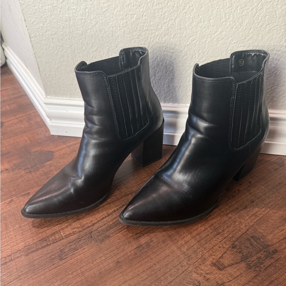 Shoes - Elegant Black Ankle Boots